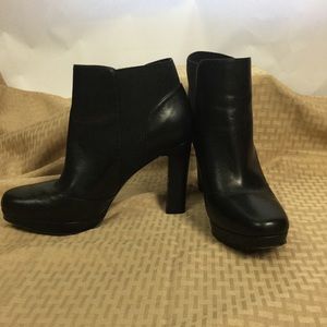 Fabulous Via Spiga Black Ankle boots 4” heel 8M